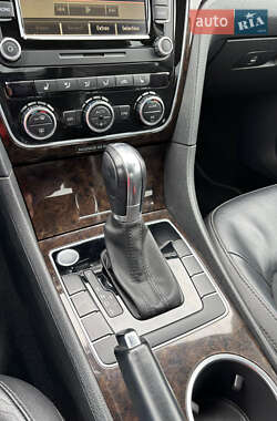 Седан Volkswagen Passat 2014 в 