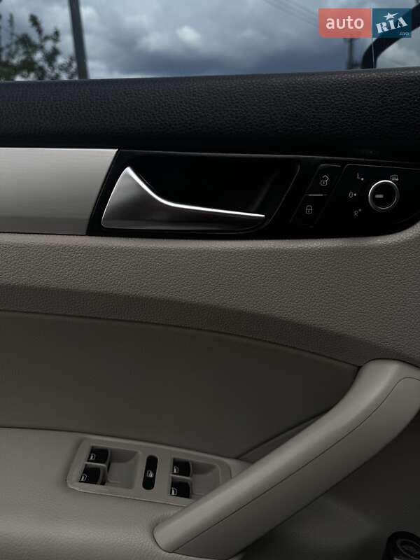 Седан Volkswagen Passat 2012 в Жашкове фото 19 Седан Volkswagen Passat 2012 в Жашкове