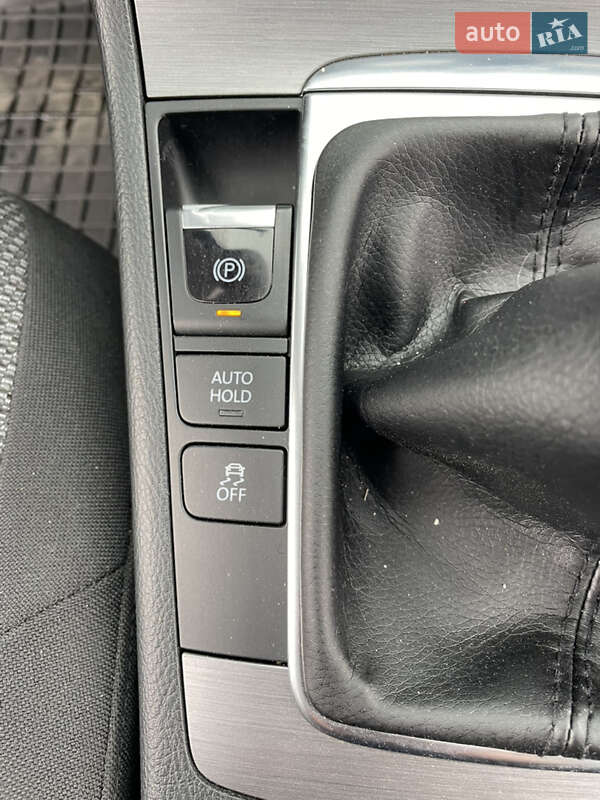 Универсал Volkswagen Passat 2013 в Киеве
