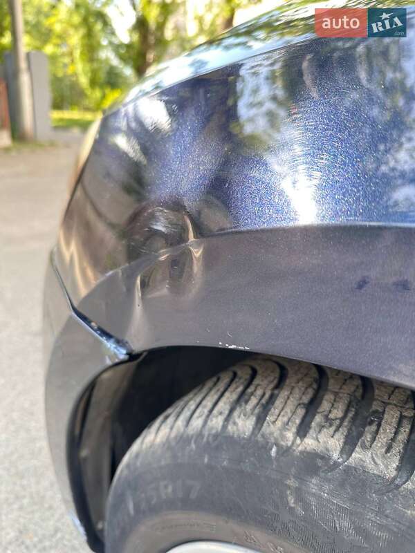 Седан Volkswagen Passat 2013 в Києві