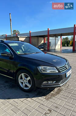 Универсал Volkswagen Passat 2012 в 