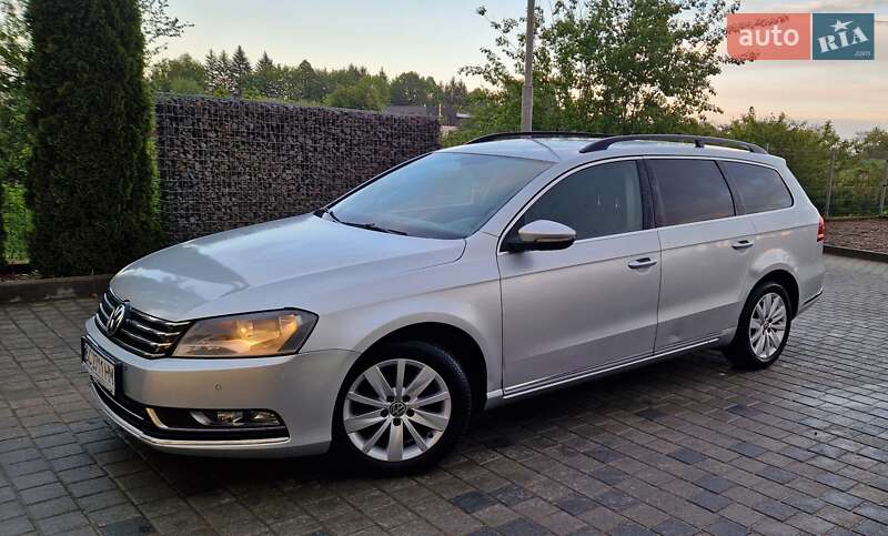 Универсал Volkswagen Passat 2011 в Львове