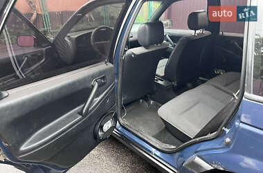 Універсал Volkswagen Passat 1990 в 