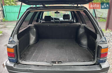 Універсал Volkswagen Passat 1990 в 