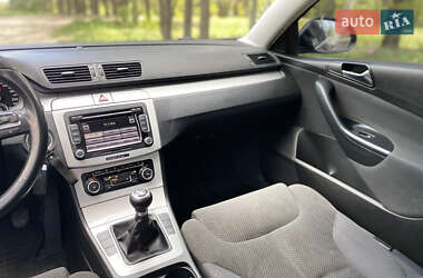Седан Volkswagen Passat 2009 в 