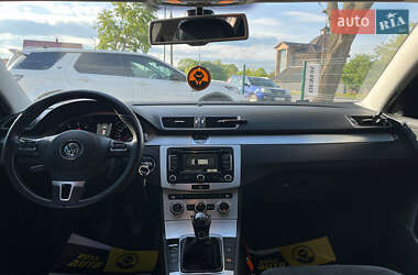 Универсал Volkswagen Passat 2012 в 