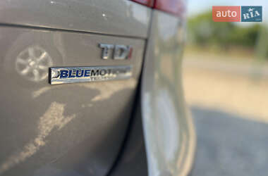 Универсал Volkswagen Passat 2012 в 