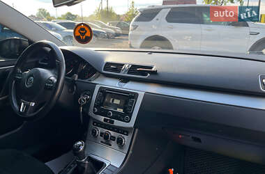 Универсал Volkswagen Passat 2012 в 