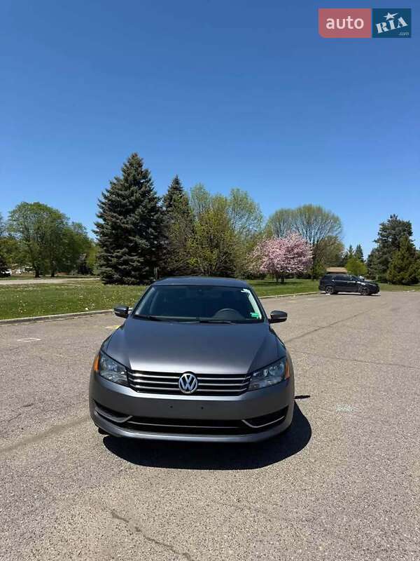 Volkswagen Passat 2013 Volkswagen Passat 2013