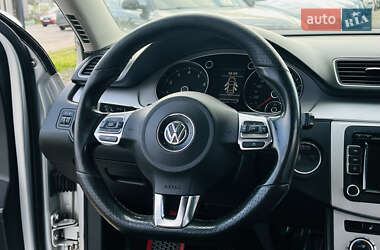 Седан Volkswagen Passat 2012 в 