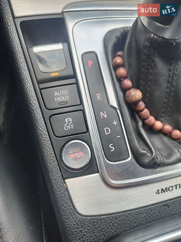Седан Volkswagen Passat 2011 в Стрые