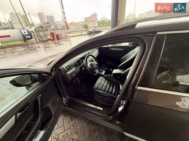 Универсал Volkswagen Passat 2013 в Киеве