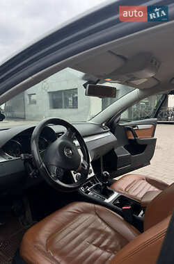 Универсал Volkswagen Passat 2012 в 