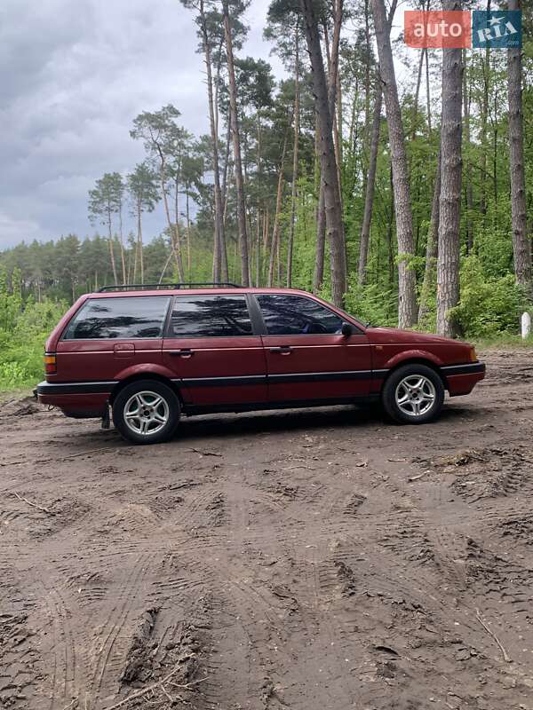 Універсал Volkswagen Passat 1988 в Кременці
