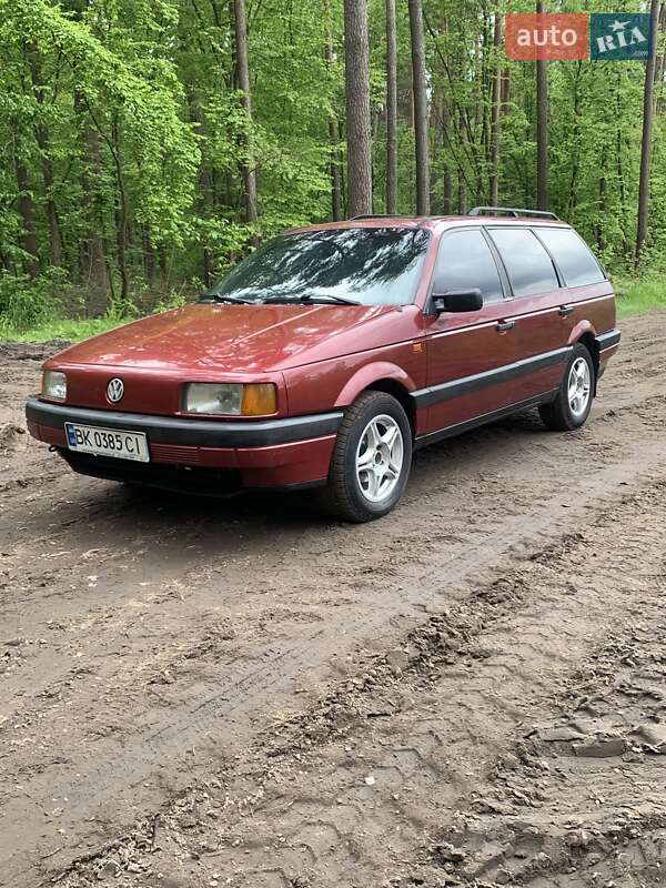Універсал Volkswagen Passat 1988 в Кременці