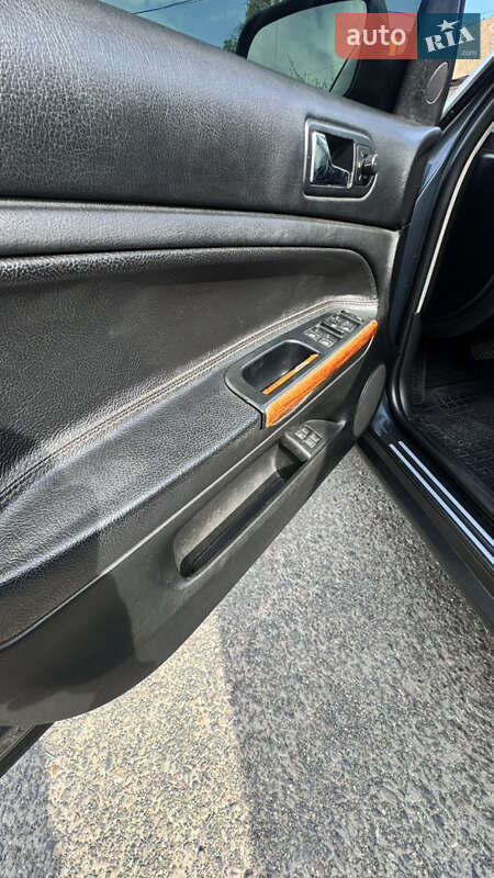 Седан Volkswagen Passat 2002 в Белгороде-Днестровском