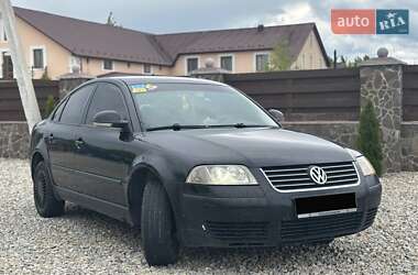 Седан Volkswagen Passat 2005 в Надвірній