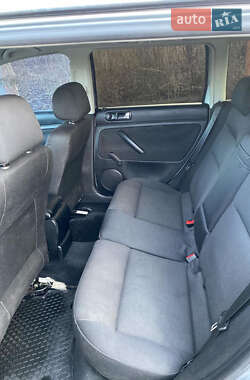 Універсал Volkswagen Passat 2002 в 
