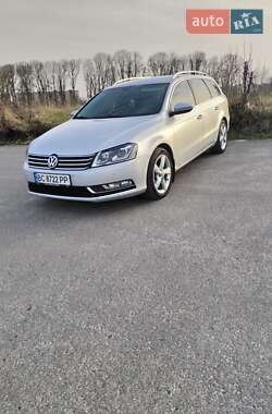 Універсал Volkswagen Passat 2011 в 