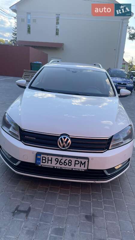 Универсал Volkswagen Passat 2012 в Измаиле