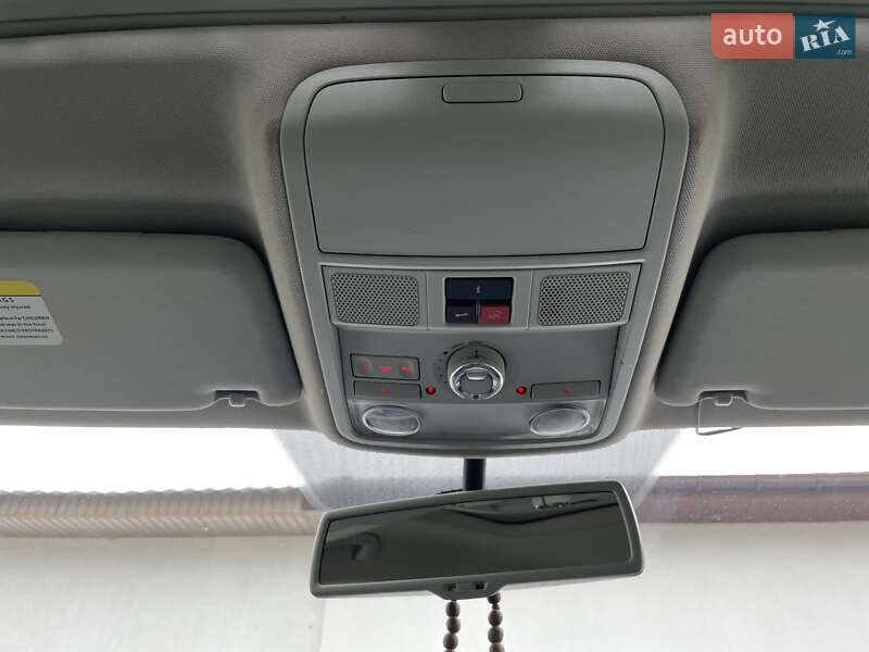 Седан Volkswagen Passat 2013 в Харькове