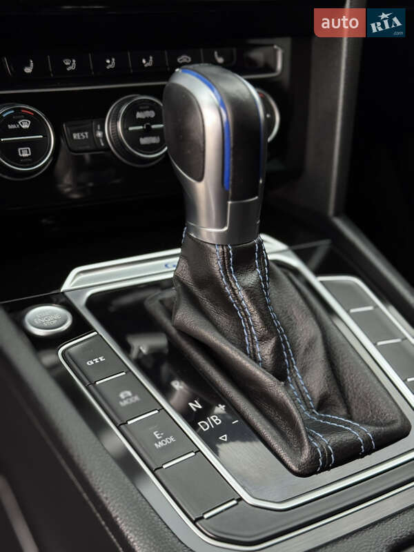 Універсал Volkswagen Passat 2015 в Дубні