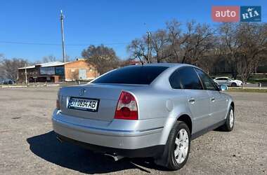Седан Volkswagen Passat 2002 в 