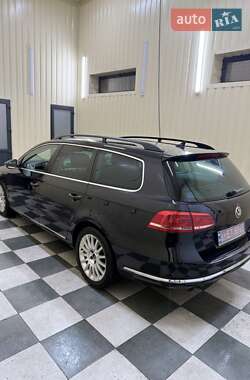 Універсал Volkswagen Passat 2012 в 