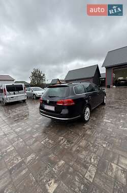 Універсал Volkswagen Passat 2012 в 