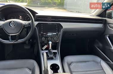 Седан Volkswagen Passat 2020 в 