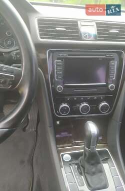 Седан Volkswagen Passat 2014 в 