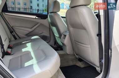 Седан Volkswagen Passat 2015 в 