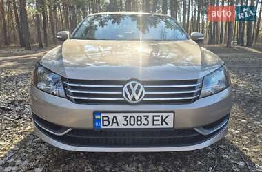 Седан Volkswagen Passat 2014 в Кропивницком