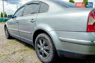 Седан Volkswagen Passat 2004 в 
