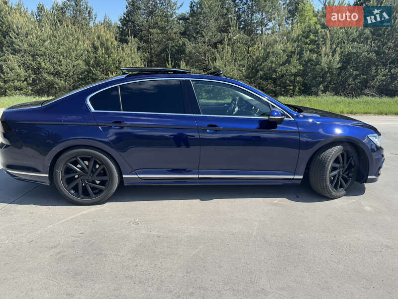 Седан Volkswagen Passat 2017 в Славуте