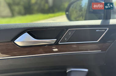 Седан Volkswagen Passat 2017 в 