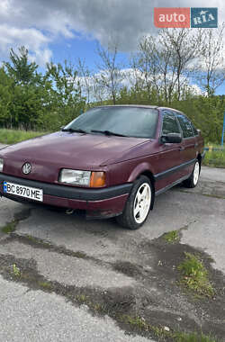 Седан Volkswagen Passat 1989 в Сколе