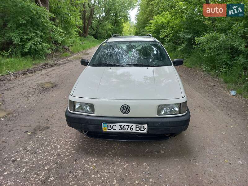Универсал Volkswagen Passat 1990 в Львове