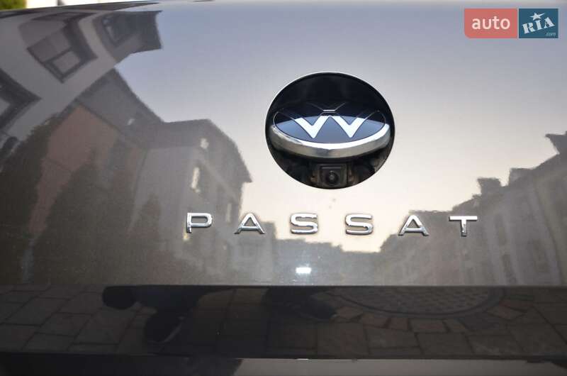 Седан Volkswagen Passat 2020 в Львові