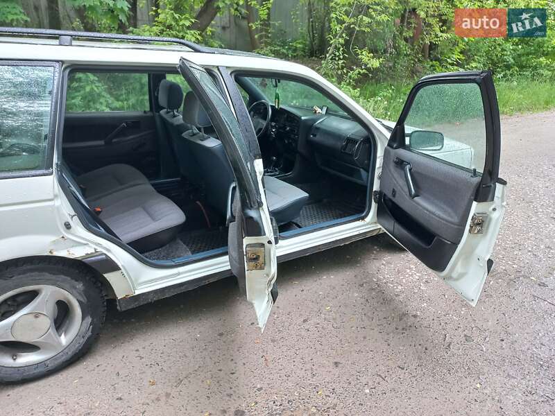 Универсал Volkswagen Passat 1990 в Львове