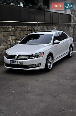 Седан Volkswagen Passat 2015 в Одессе