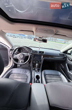 Седан Volkswagen Passat 2015 в 