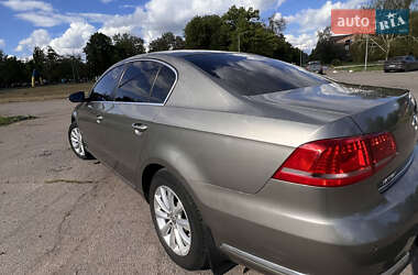 Седан Volkswagen Passat 2012 в 