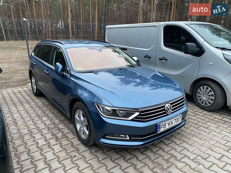 Универсал Volkswagen Passat 2016 в Ровно