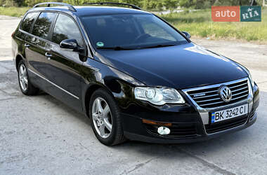 Універсал Volkswagen Passat 2008 в Вараші