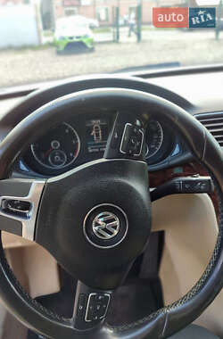 Седан Volkswagen Passat 2013 в 