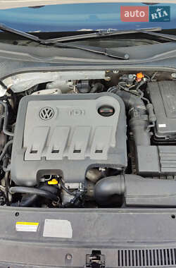 Седан Volkswagen Passat 2013 в 