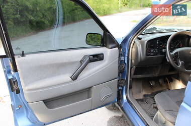 Універсал Volkswagen Passat 1993 в 