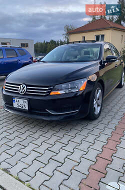 Седан Volkswagen Passat 2012 в Луцьку
