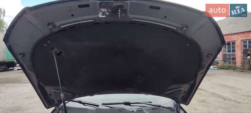 Седан Volkswagen Passat 2006 в Чернигове